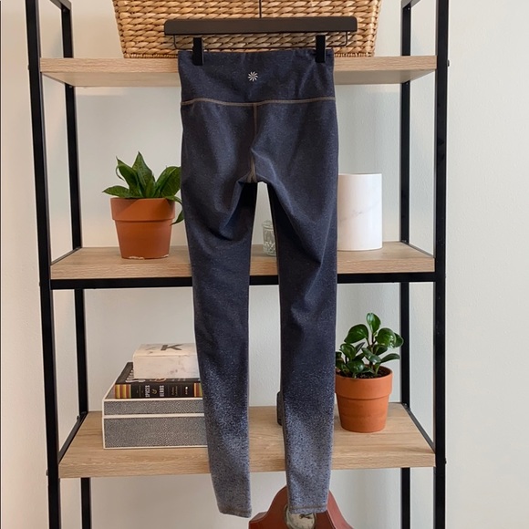 Athleta Low-Rise Ombre Legging, XXS - Picture 5 of 10